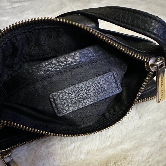 Michael Kors Fulton Large Black Pebbled Leather Crossbody Bag - Picture 11 of 15